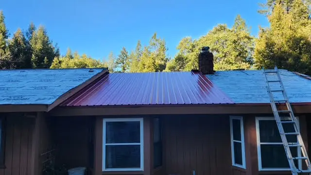 Metal roof installation in progress near Grants Pass OR – RP Construction Management