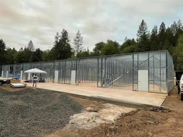 Steel frame commercial building construction near Grants Pass OR – RP Construction Management